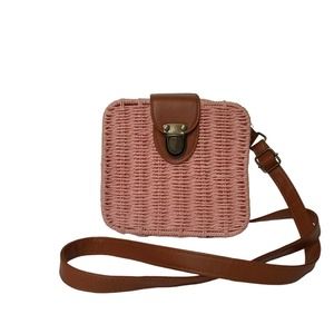 Lucky7 Pink Straw‎ Shoulder Bag/Purse, Pink Cloth Lining, Brown Strap Boho *Read